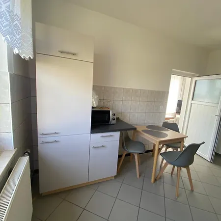 Rosenhof In * בינץ